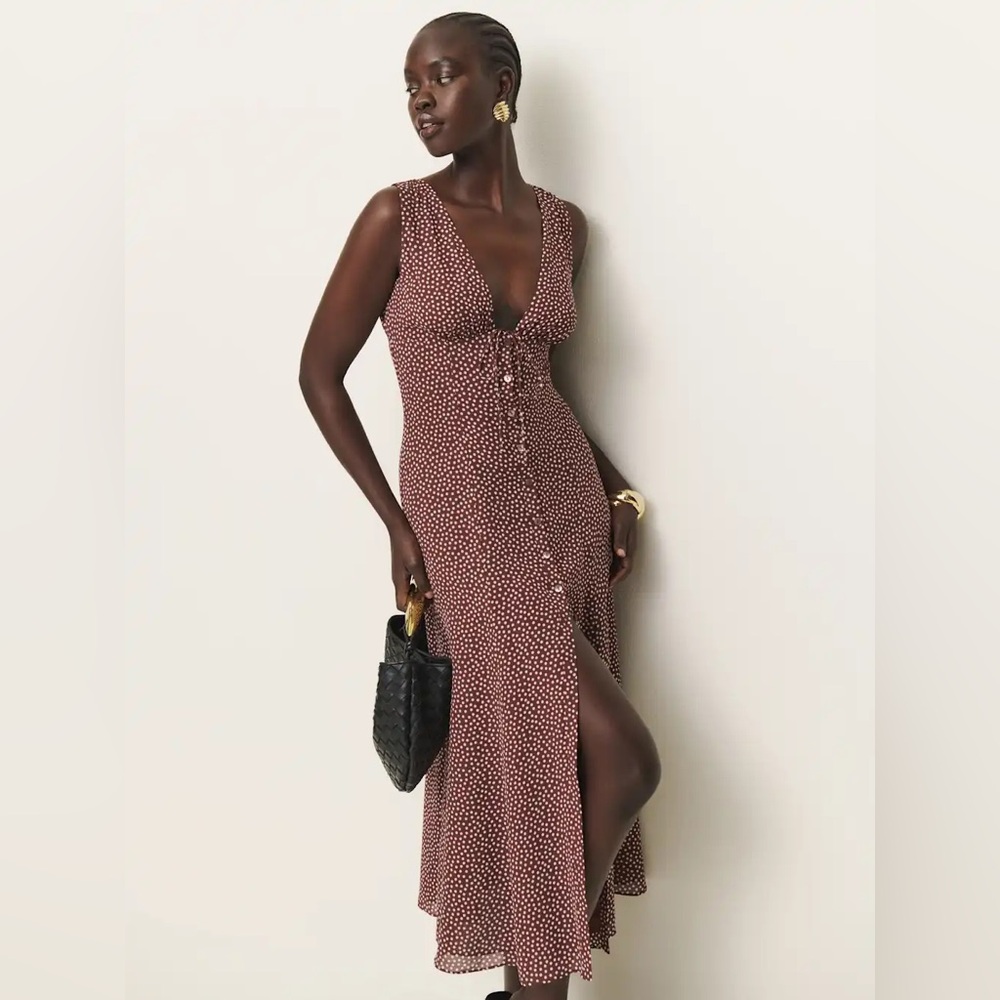 Elegant Sleeveless Brown Dress